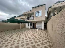 4 bedroom house for rent in Kwabenya ACP 