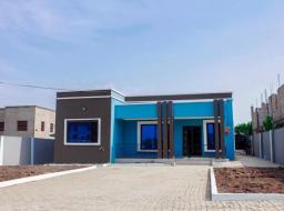 3 bedroom house for sale in Tema Community 25