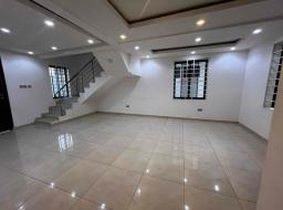 4 bedroom house for sale in Adjiringanor