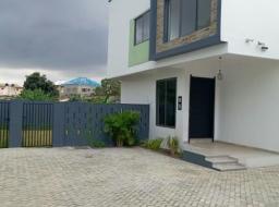 3 bedroom townhouse for rent in North Legon