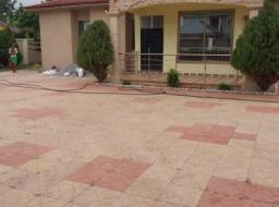 5 bedroom house for rent in Botwe lakeside