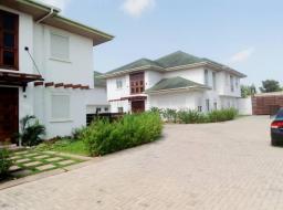 4 bedroom townhouse for rent in East Legon