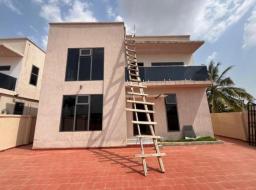 4 bedroom house for rent in Adjiringanor.