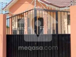 2 bedroom house for sale in Tema