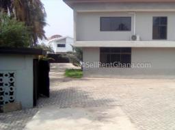 4 bedroom house for rent in Airport Area