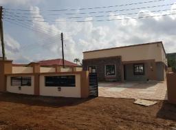 3 bedroom house for sale in Agbogba