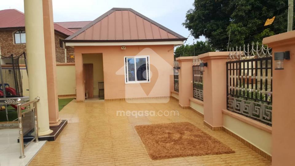 5 bedroom furnished house for sale at Koforidua - 151345